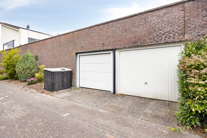 Foto 42 van Regimentslaan 13