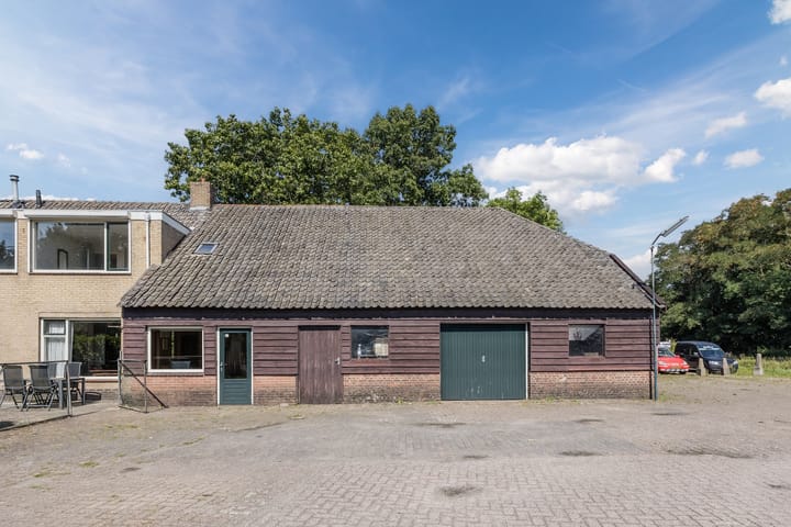 Photo 46 of Posthoorn 4