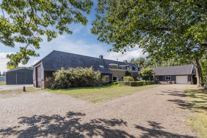 Photo 68 of Posthoorn 4