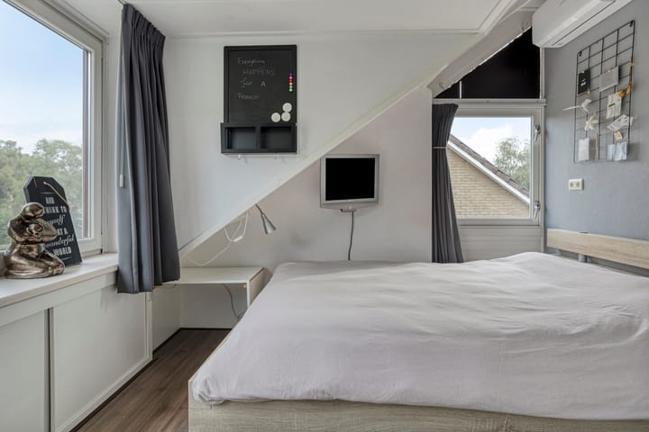 Photo 33 of Zwette 6