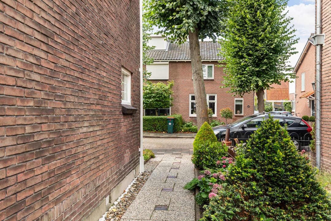 Photo 31 of Burgerdijkstraat 5