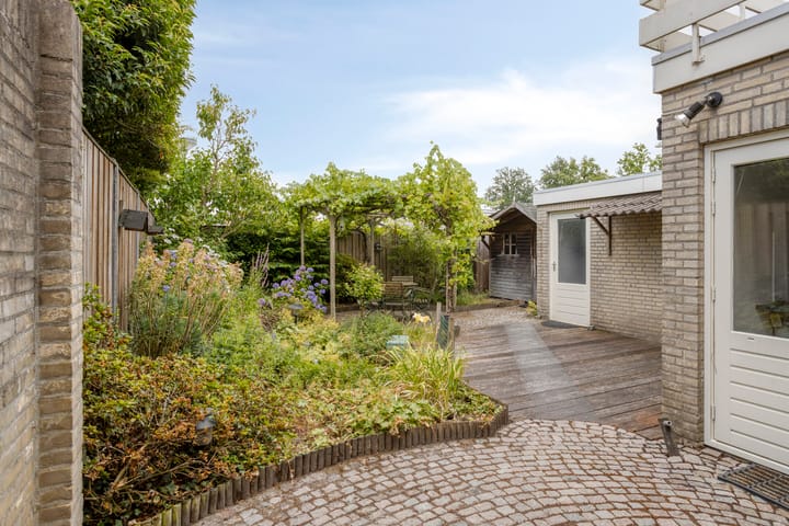 Photo 5 of Andromeda 39