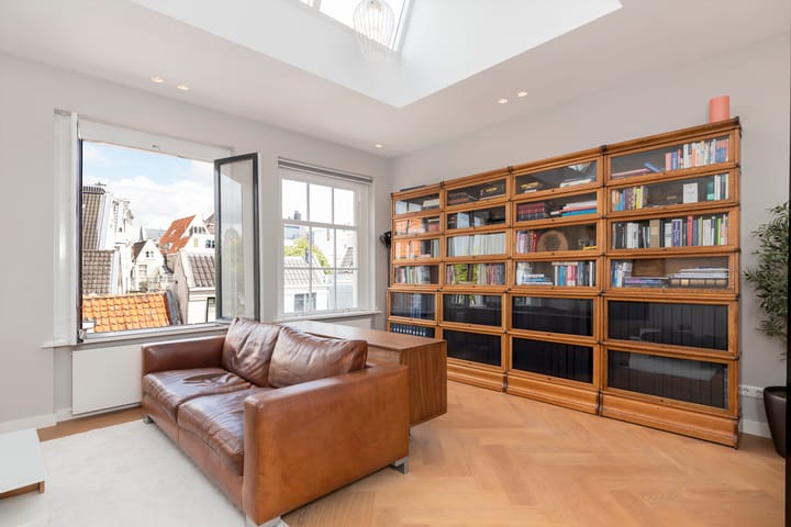 Photo 10 of Kerkstraat 4-B