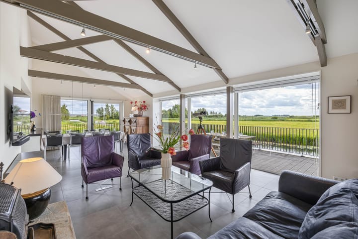 Photo 8 of Muggenbeet 6-D