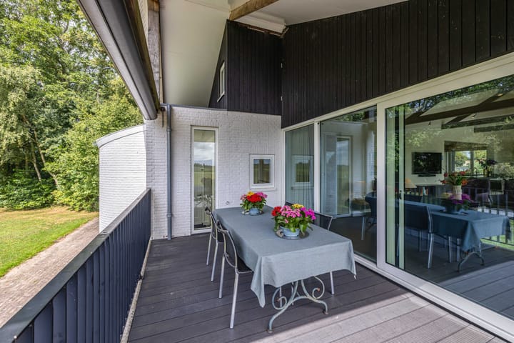 Photo 23 of Muggenbeet 6-D