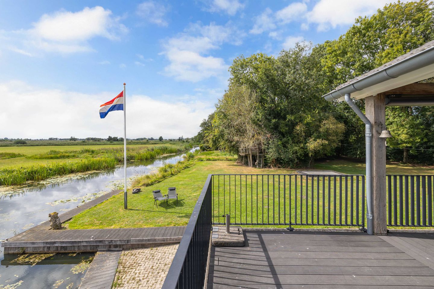 Foto 25 van Muggenbeet 6-D