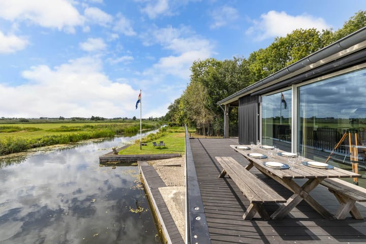 Photo 27 of Muggenbeet 6-D