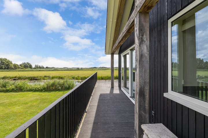 Photo 28 of Muggenbeet 6-D