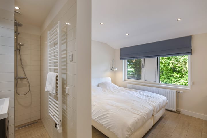 Photo 37 of Muggenbeet 6-D