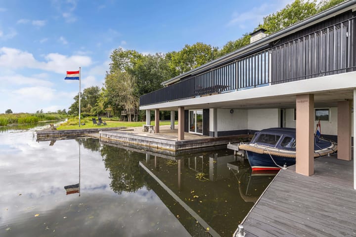 Photo 49 of Muggenbeet 6-D