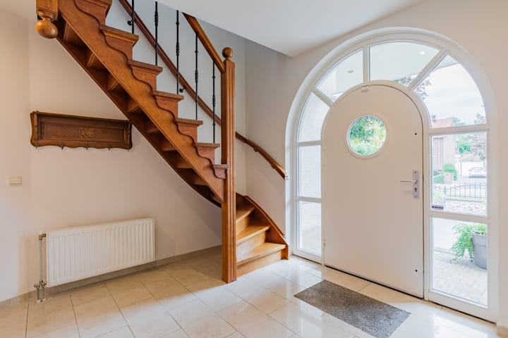 Photo 7 of Burg. Van Ginnekenstraat 14