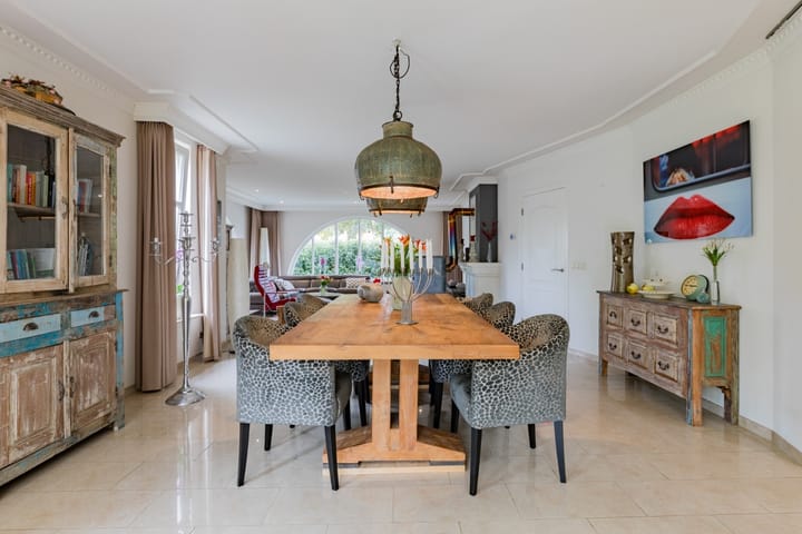 Photo 13 of Burg. Van Ginnekenstraat 14