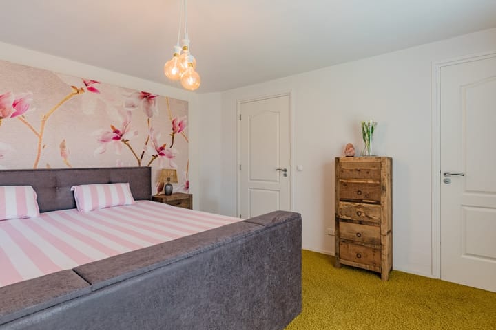 Photo 25 of Burg. Van Ginnekenstraat 14