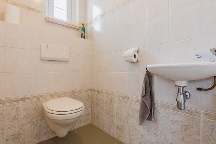 Photo 34 of Burg. Van Ginnekenstraat 14