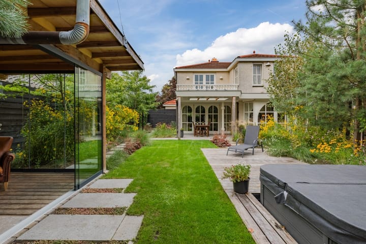 Photo 43 of Burg. Van Ginnekenstraat 14