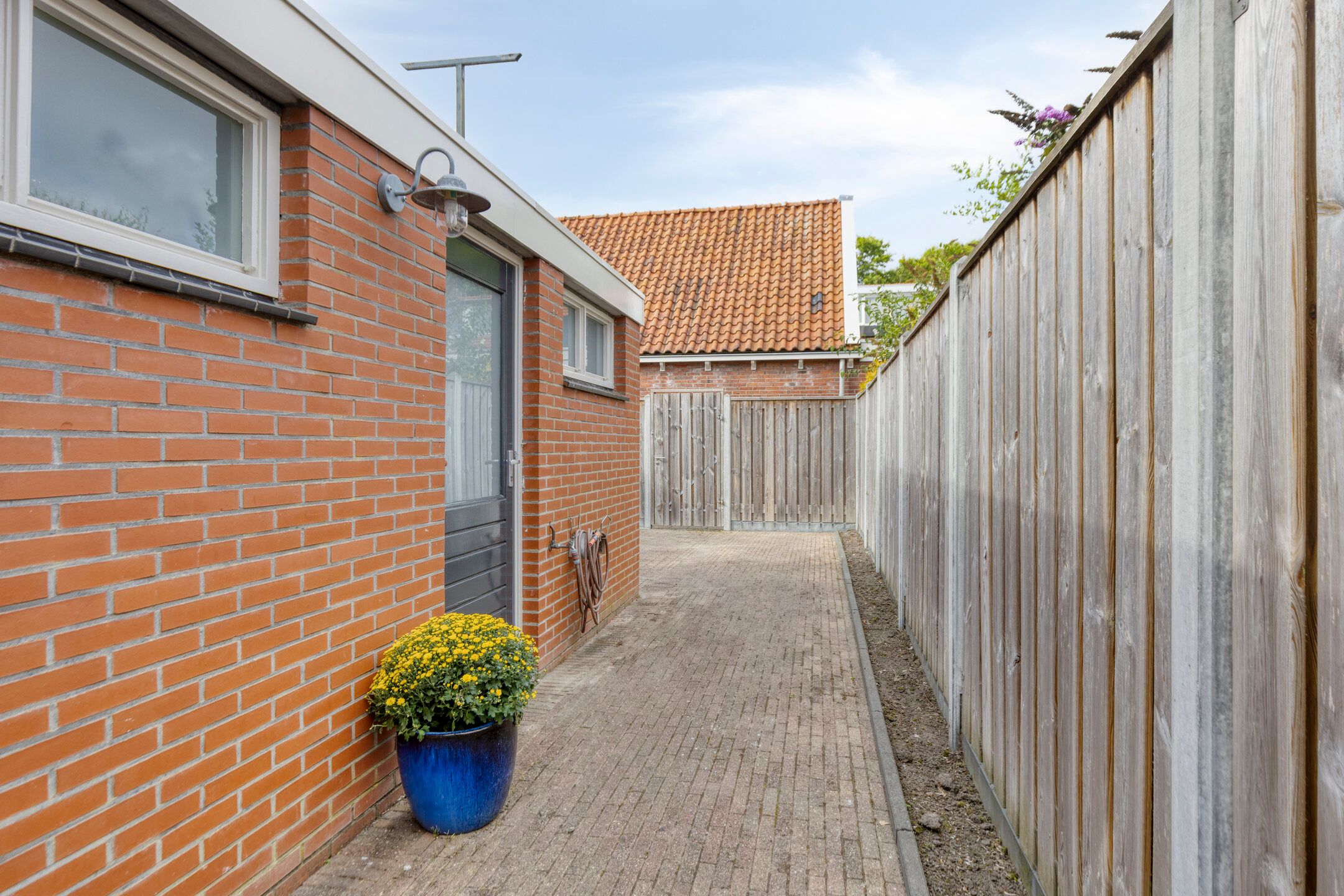 Photo 3 of van der Helststraat 52
