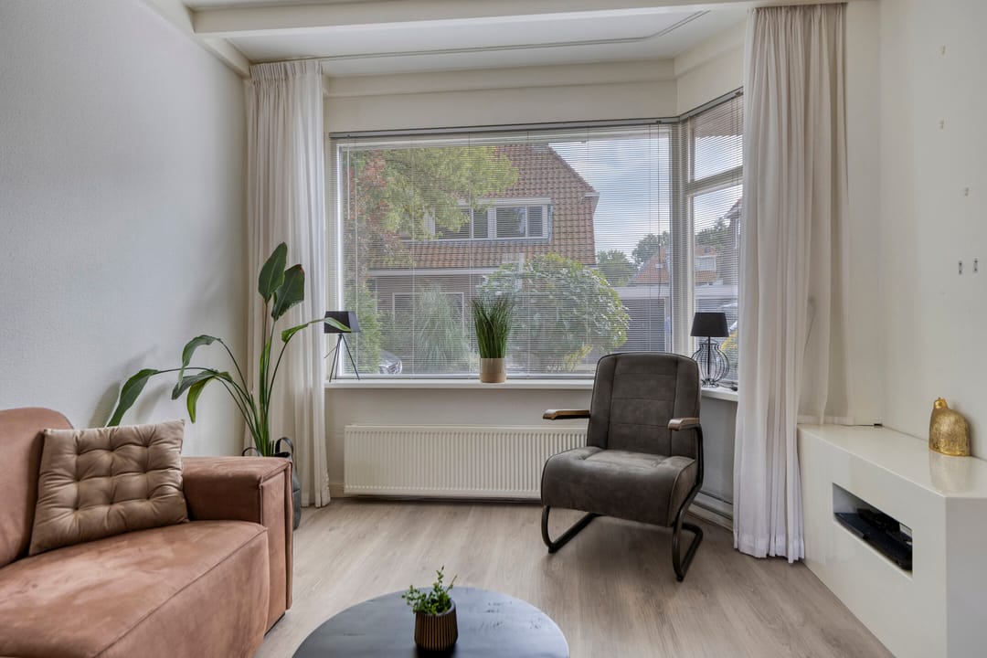 Photo 8 of van der Helststraat 52