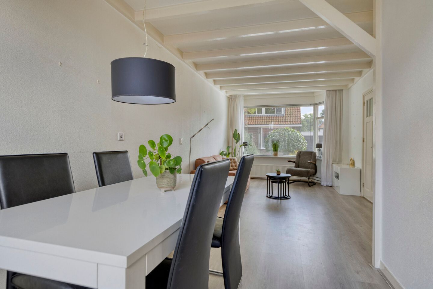Photo 10 of van der Helststraat 52