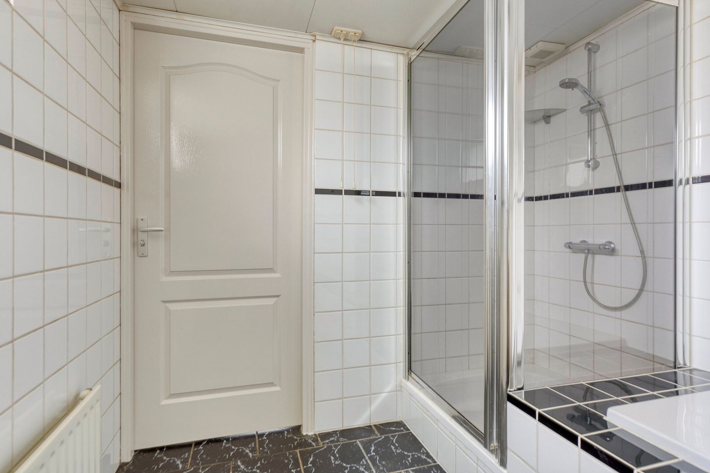 Photo 19 of van der Helststraat 52