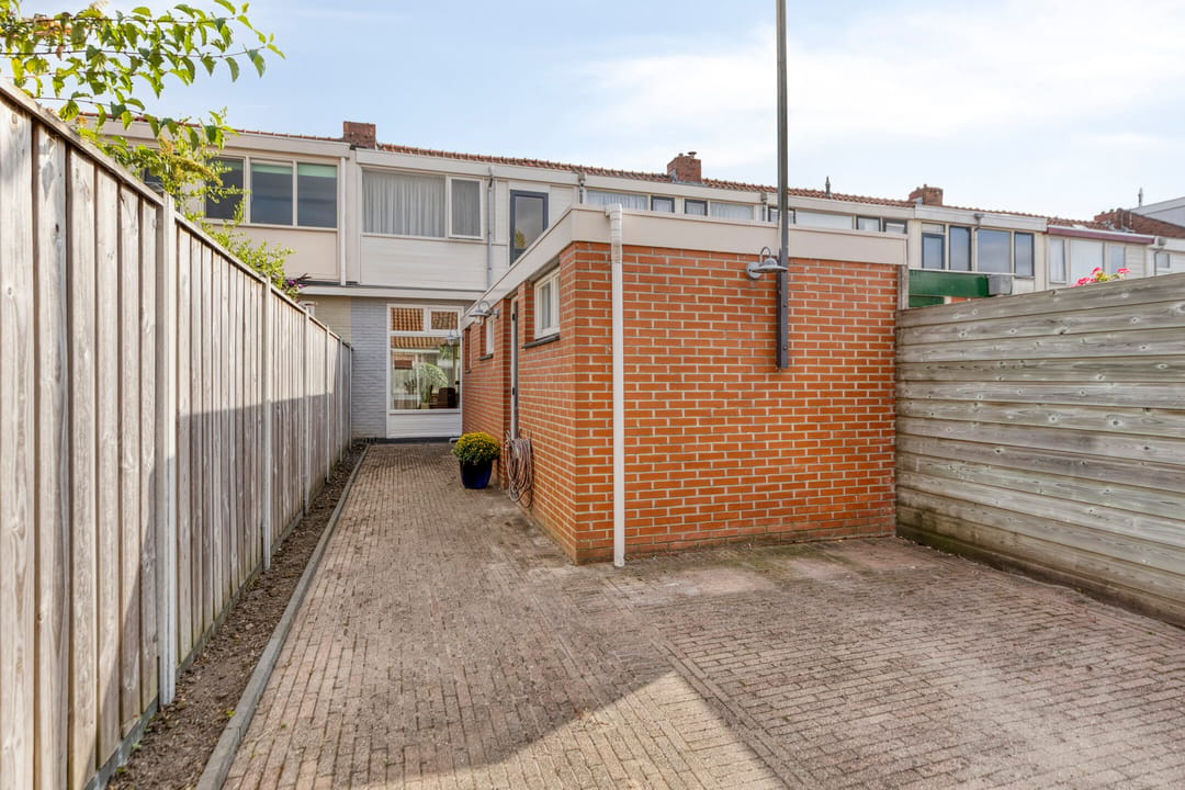 Photo 23 of van der Helststraat 52