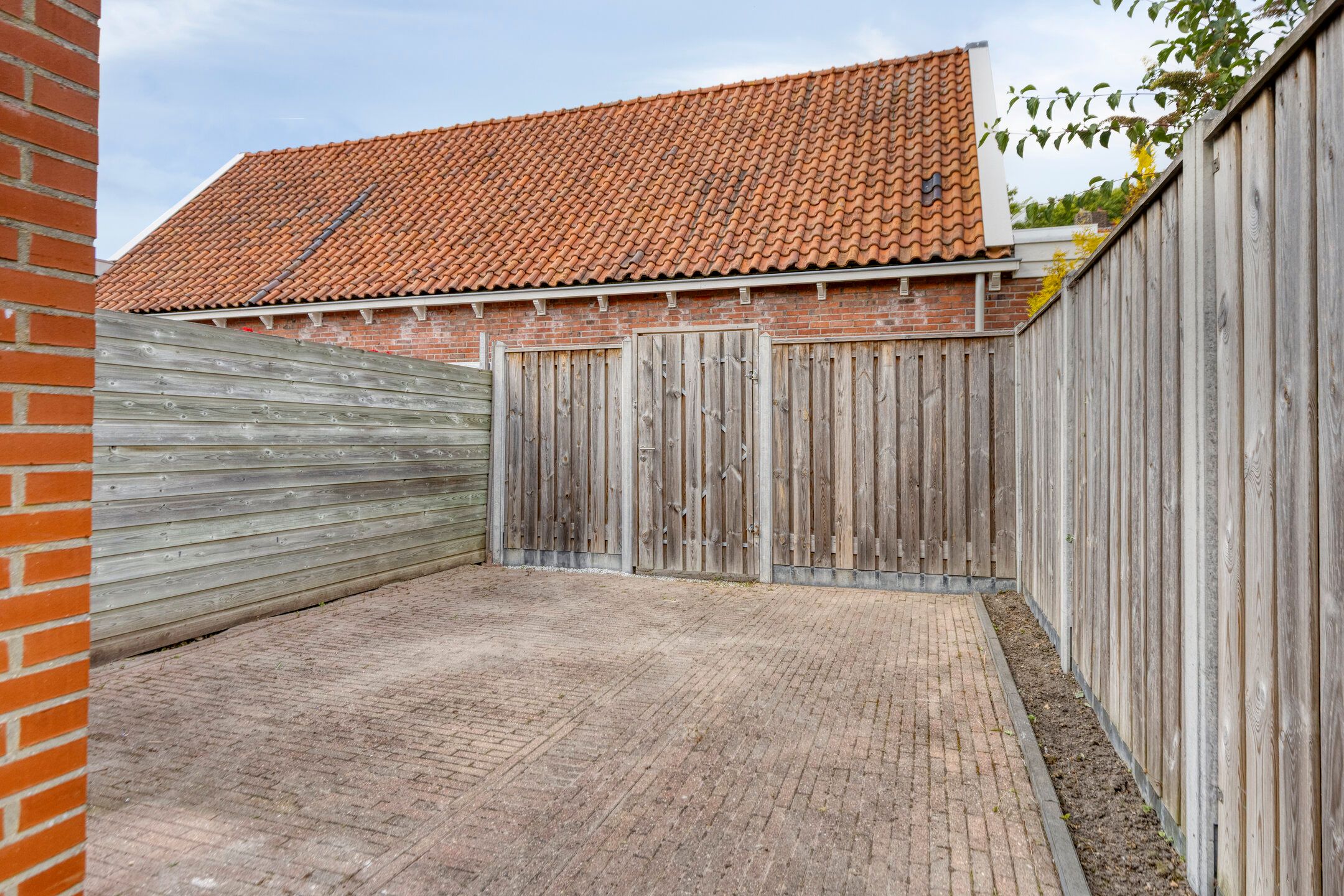 Photo 24 of van der Helststraat 52
