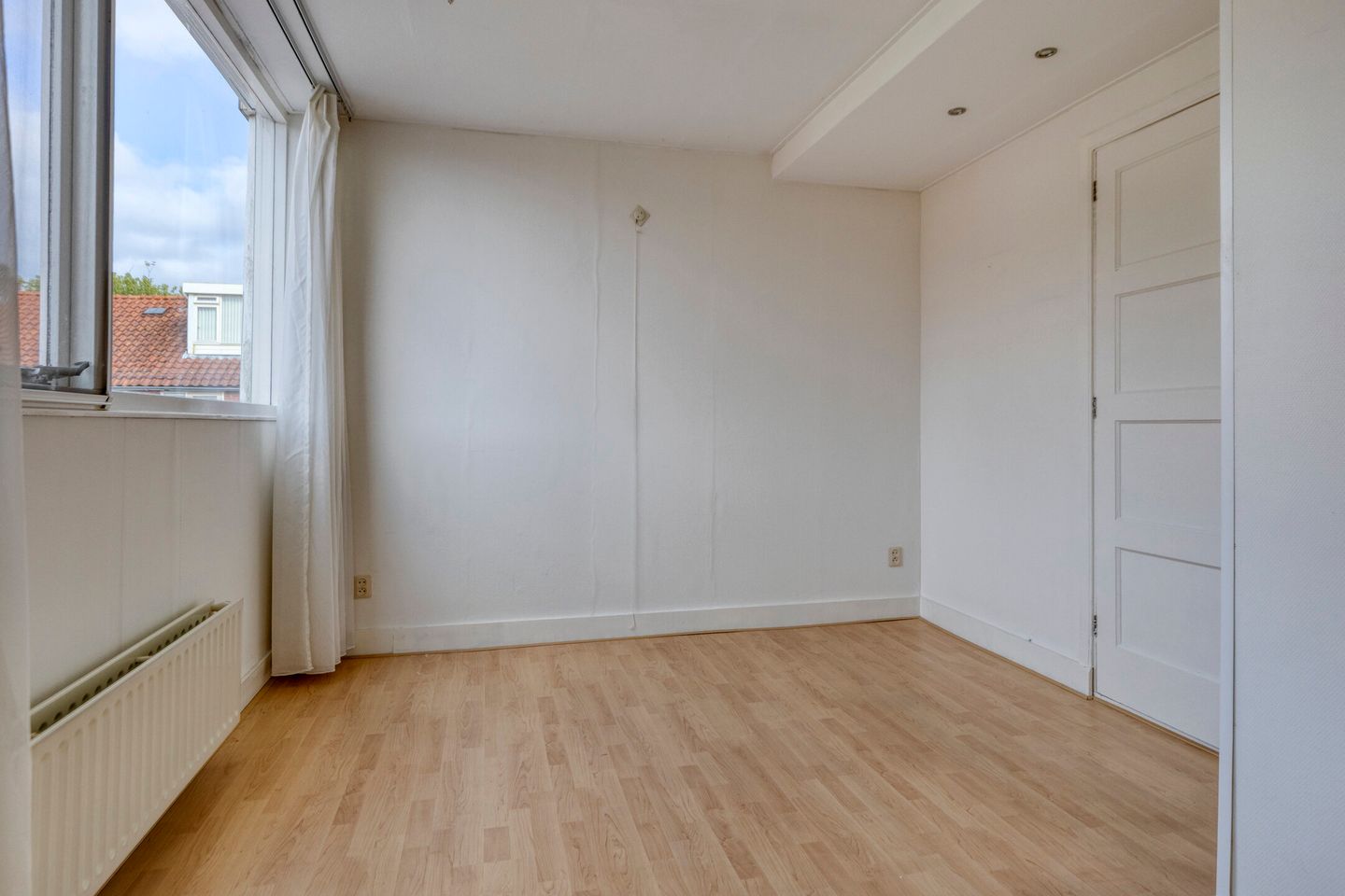 Photo 29 of van der Helststraat 52