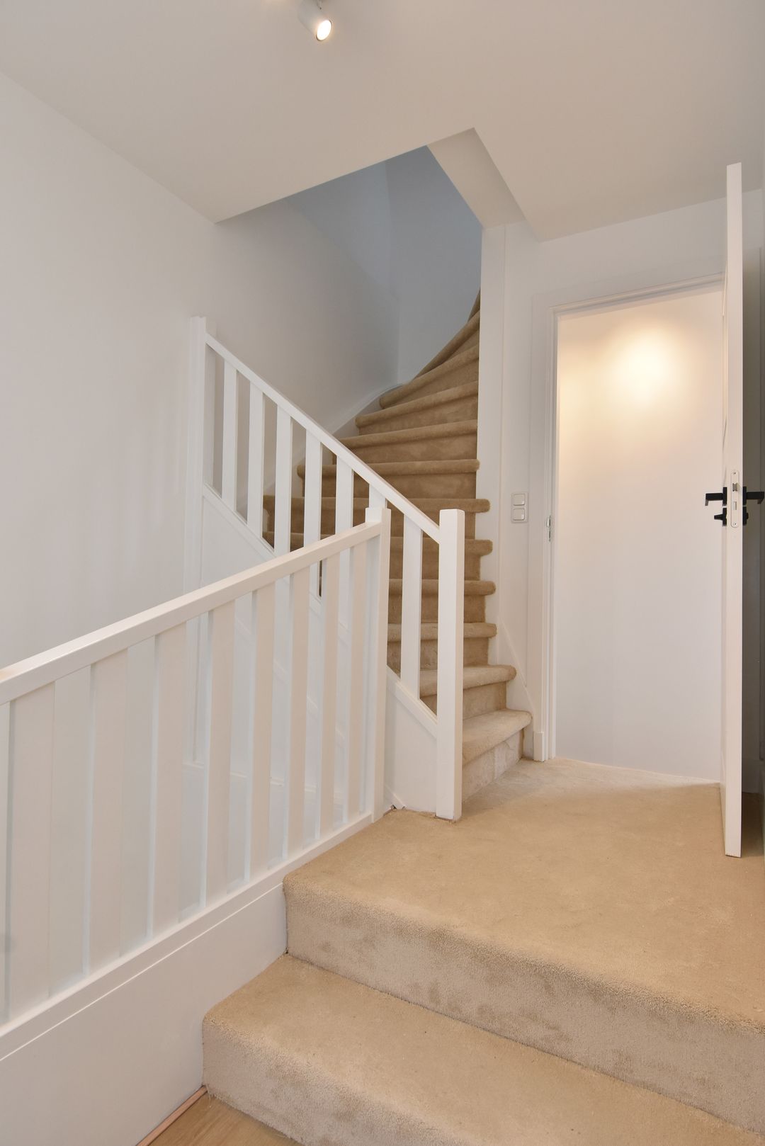 Photo 31 of Renbaanstraat 91