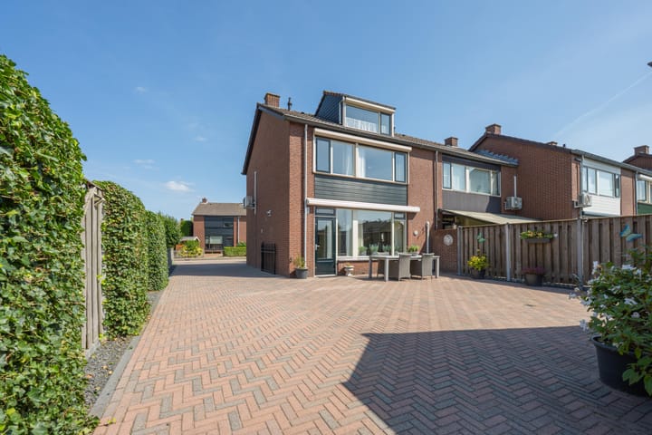 Foto 13 van Ridder Alartlaan 8