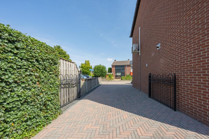 Foto 16 van Ridder Alartlaan 8