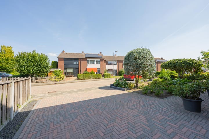 Foto 17 van Ridder Alartlaan 8