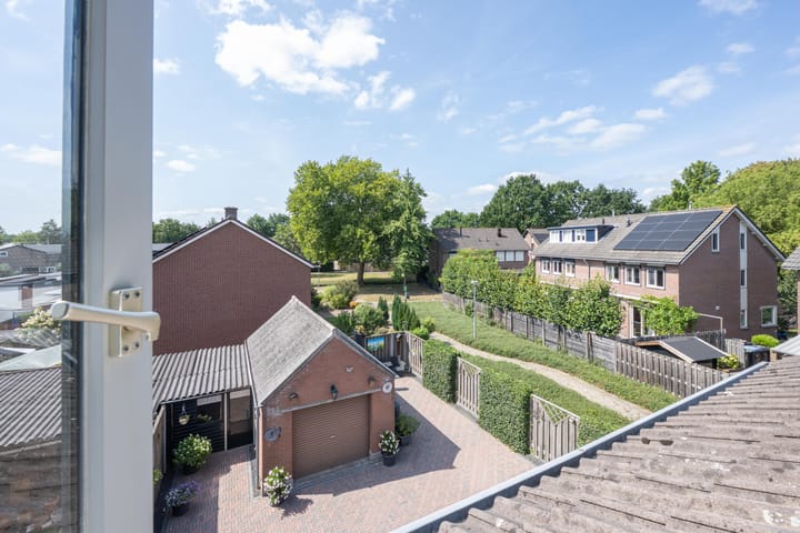 Foto 40 van Ridder Alartlaan 8