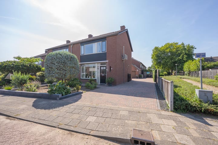 Foto 54 van Ridder Alartlaan 8