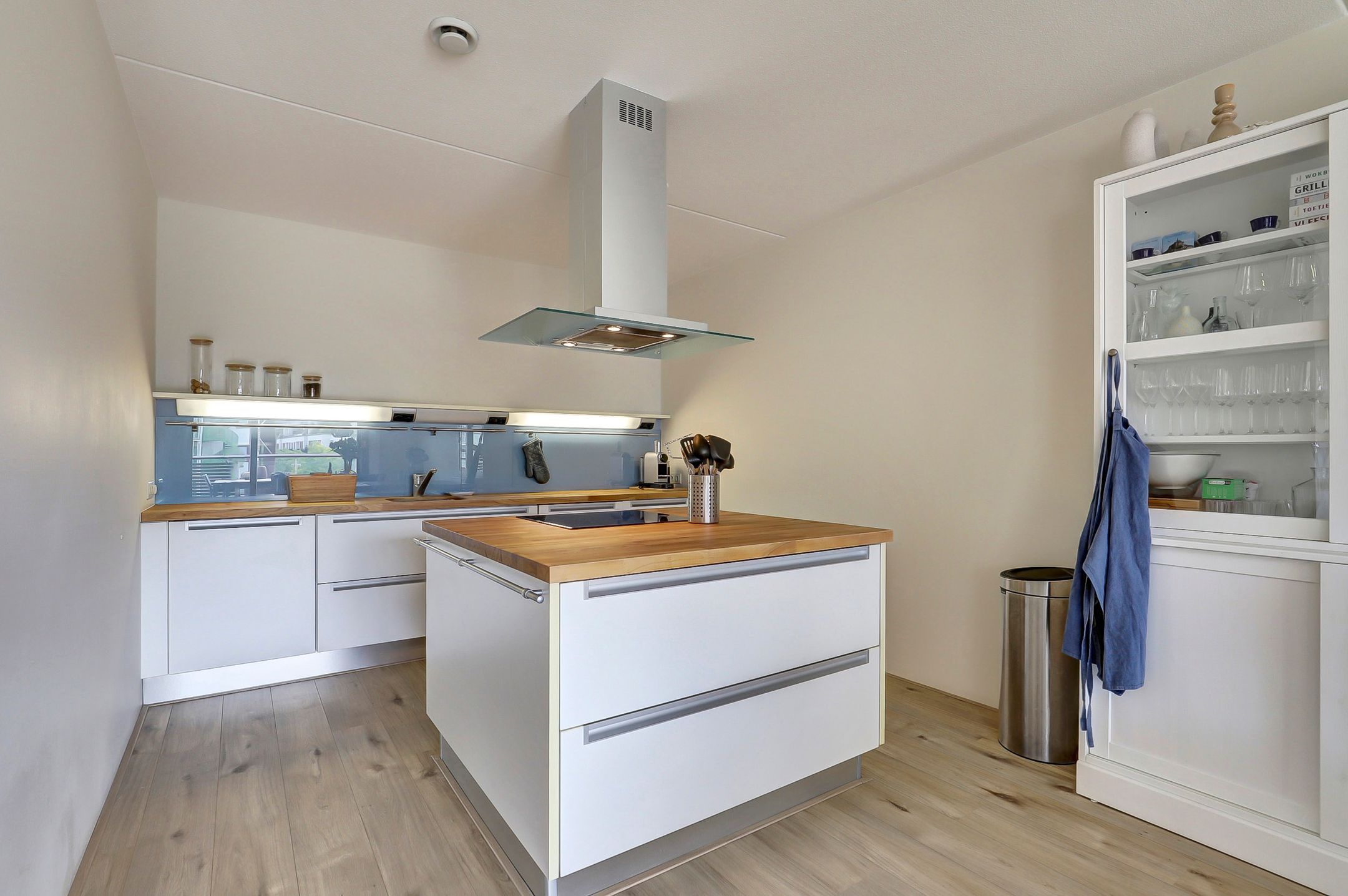 Photo 27 of Hugo de Grootlaan 64