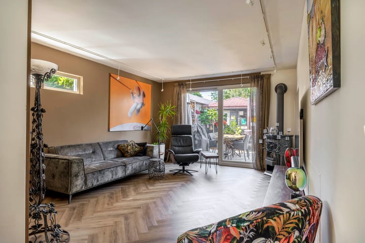 Photo 2 of Hoogwerfsingel 23