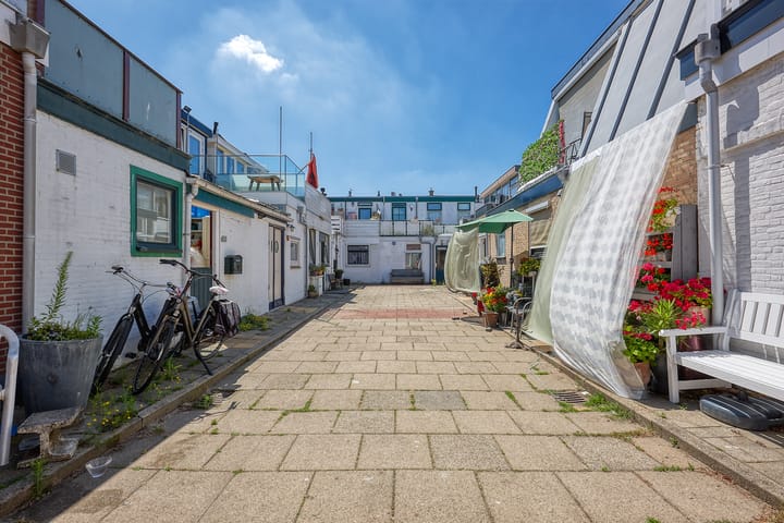 Foto 22 van IJmuidenstraat 39