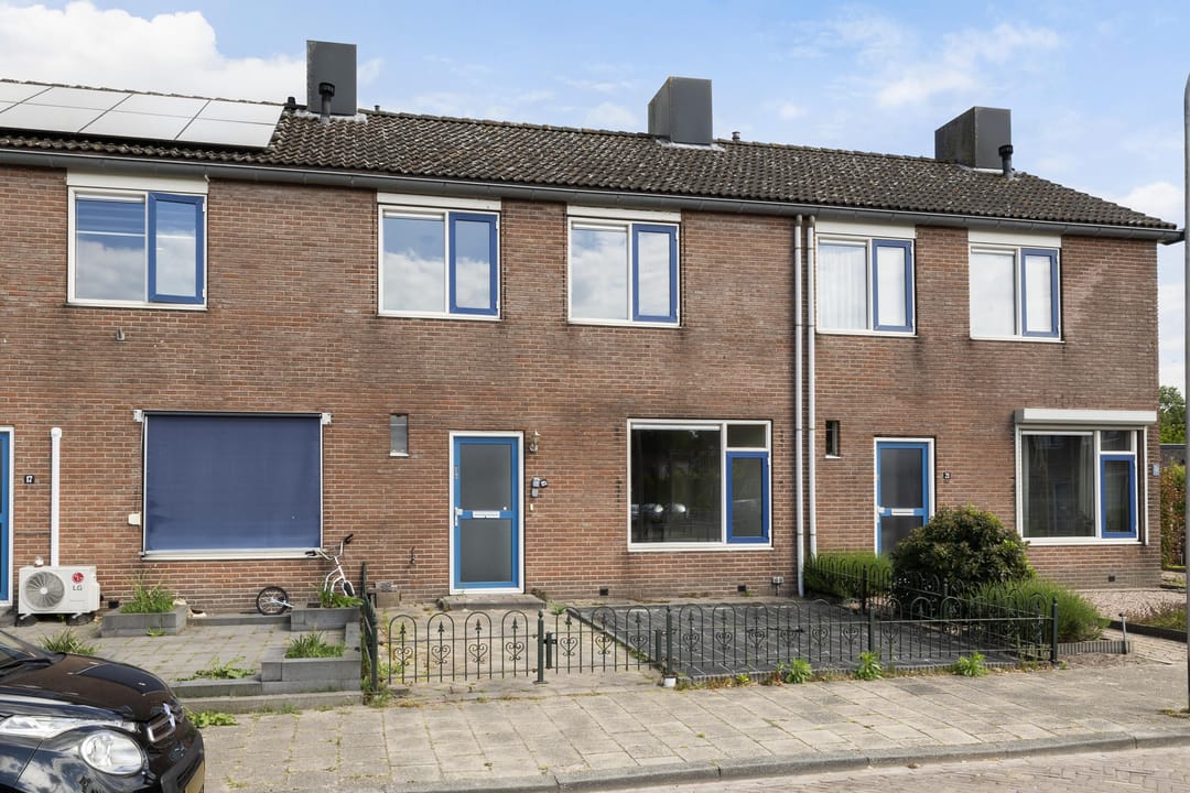 Photo 1 of van Leeuwenstraat 19