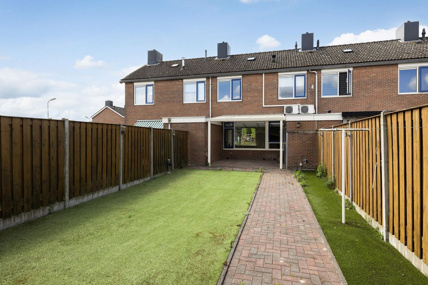 Photo 4 of van Leeuwenstraat 19