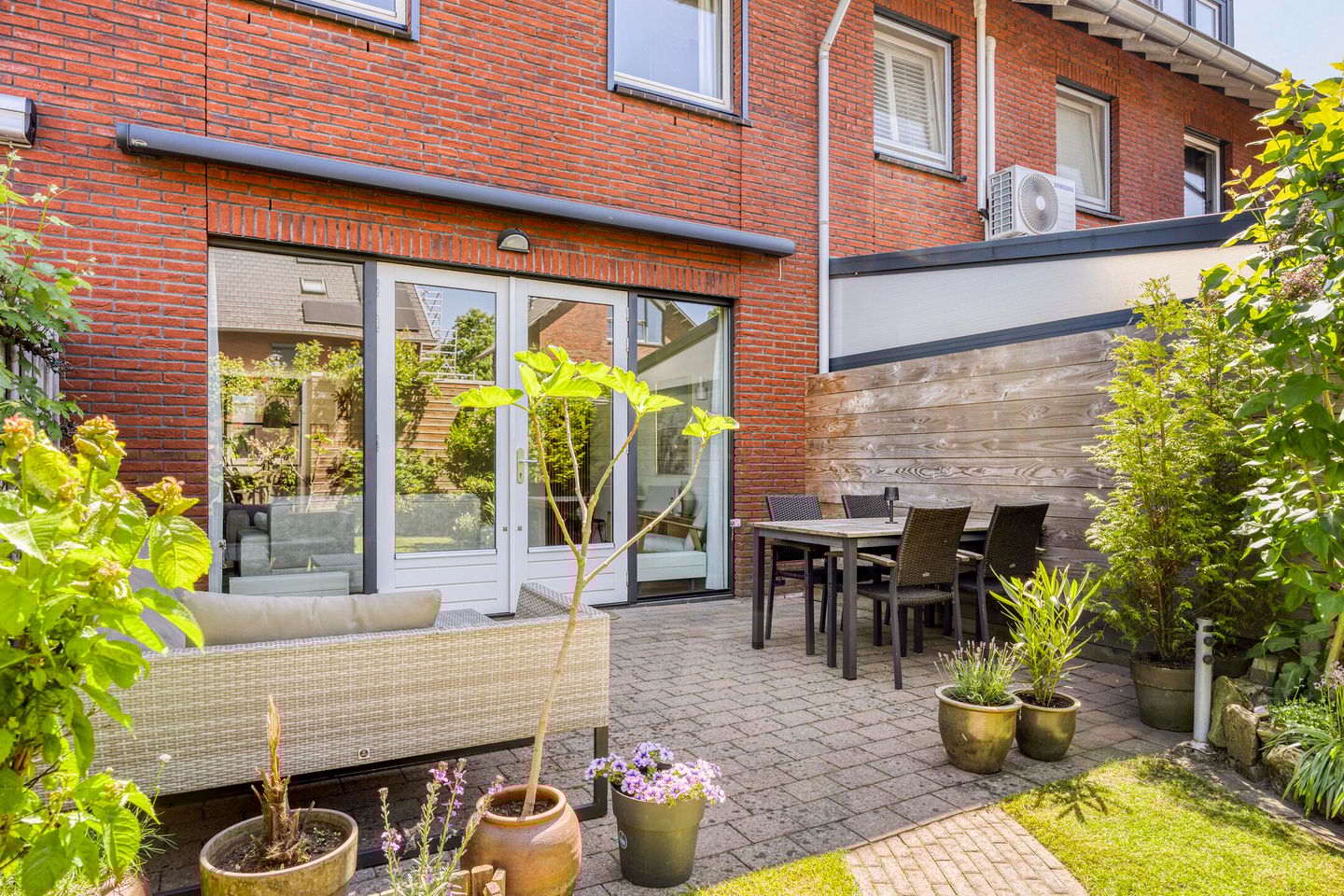 Foto 35 van Black Alicante 92