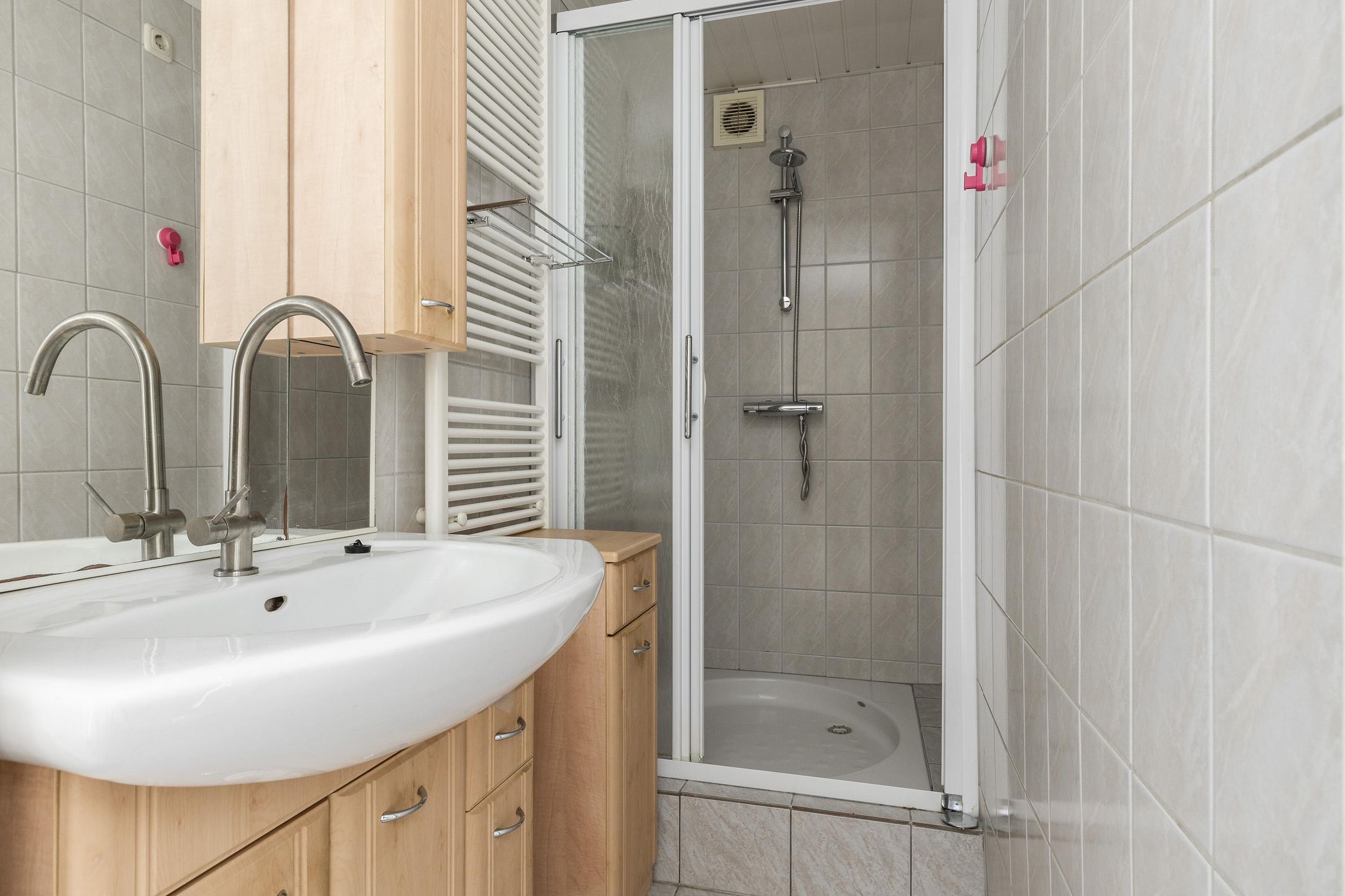 Photo 15 of van Leeuwenstraat 19