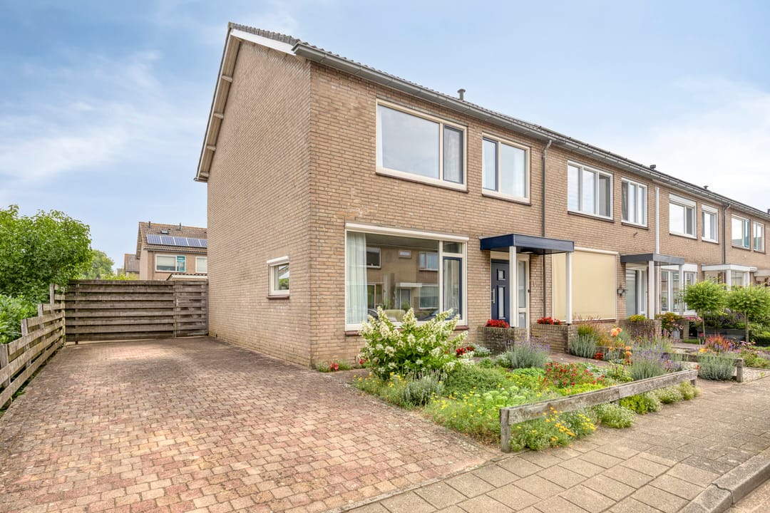 Photo 1 of Burgemeester Hermsenstraat 1