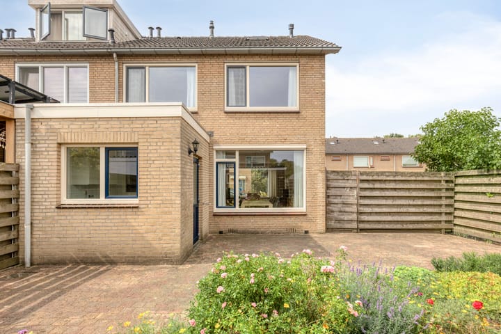 Foto 23 van Burgemeester Hermsenstraat 1