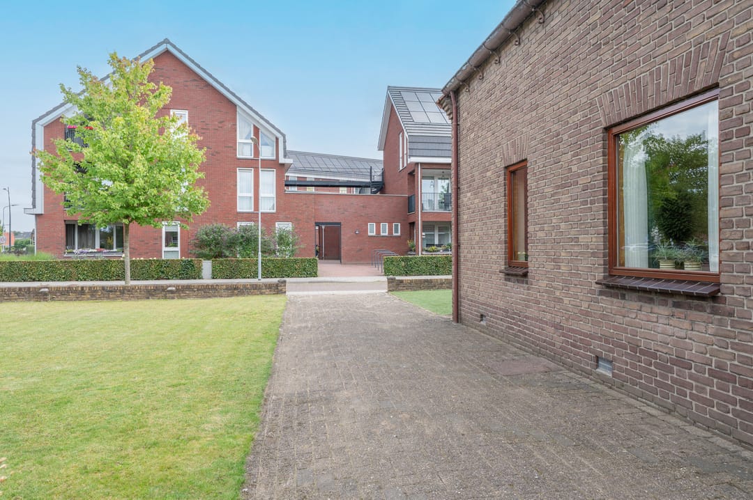 Foto 41 van Da Costastraat 4