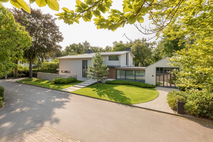 van Hogendorplaan 13