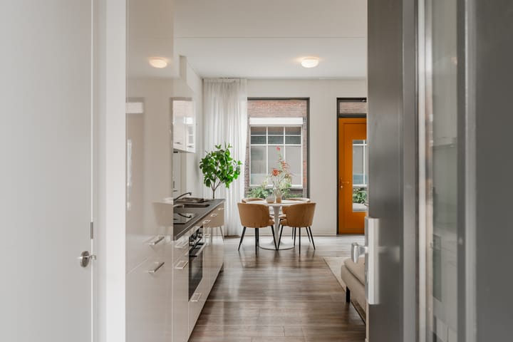 Photo 9 of Spoorlaan 450-02