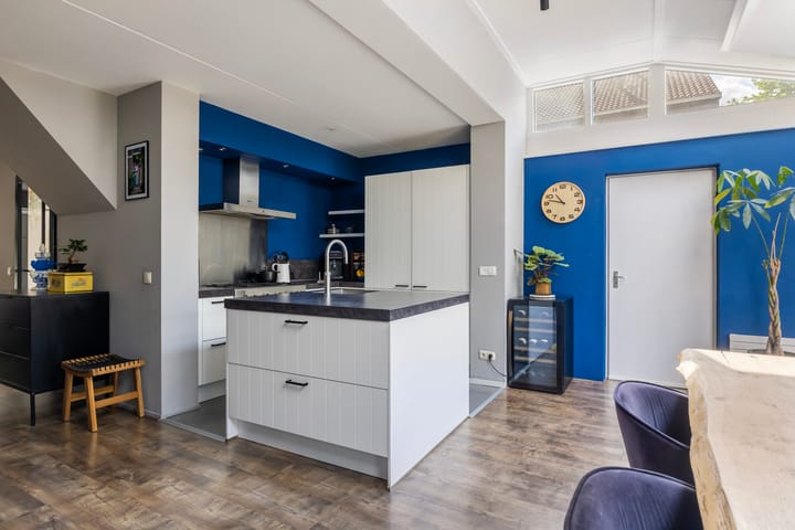 Photo 16 of Linebeamleane 16