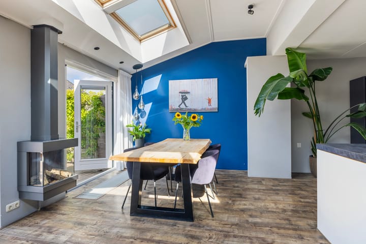 Photo 21 of Linebeamleane 16