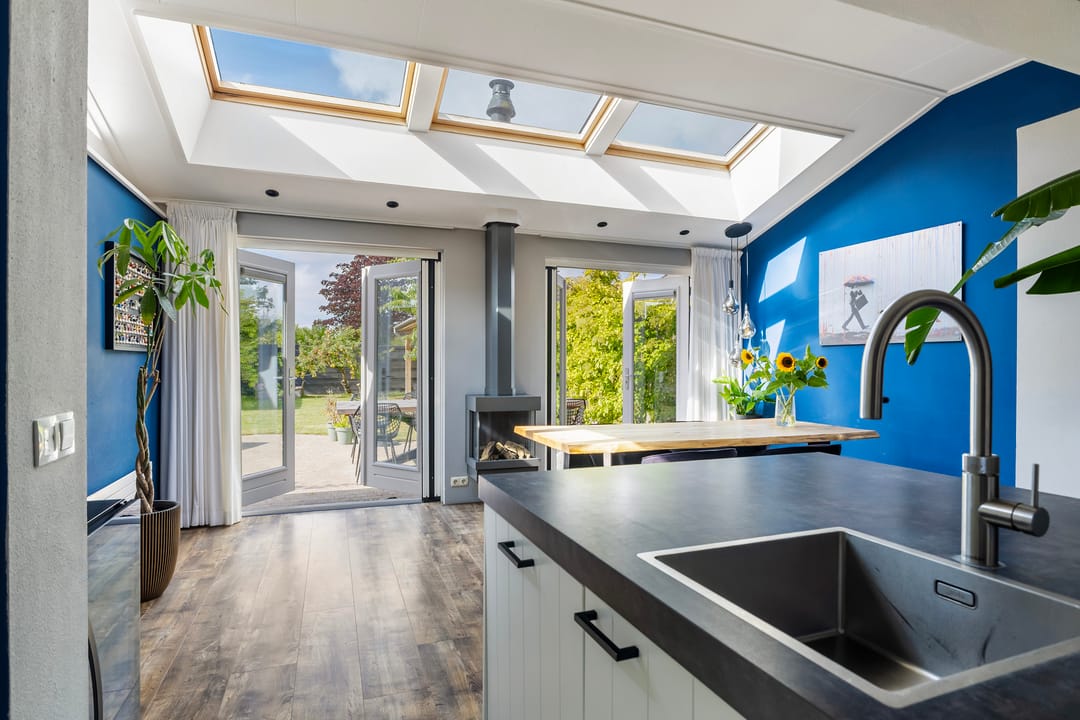 Photo 22 of Linebeamleane 16