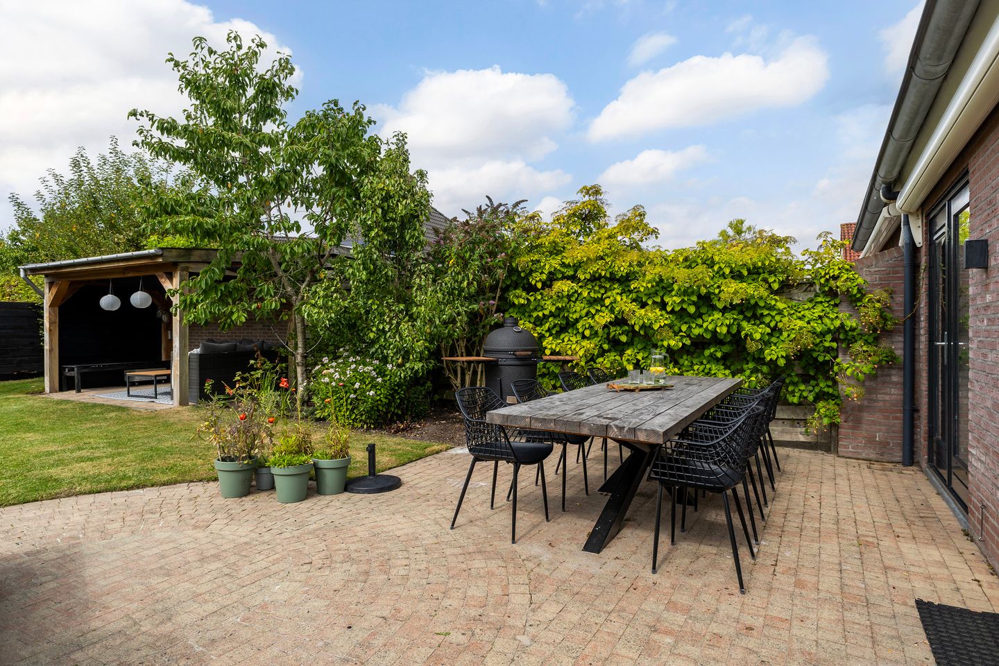 Photo 25 of Linebeamleane 16