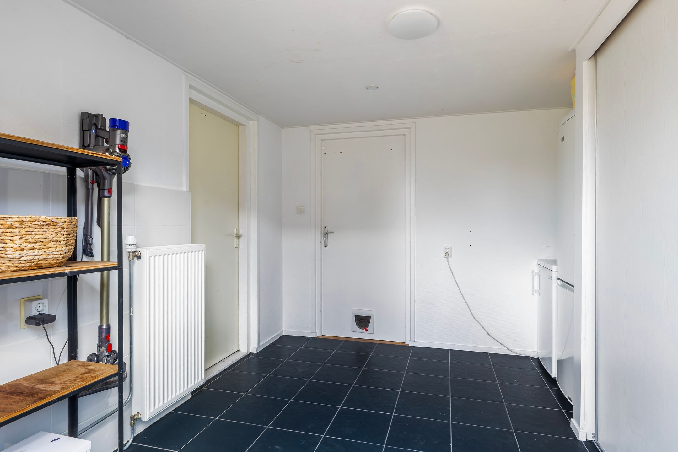 Photo 33 of Linebeamleane 16