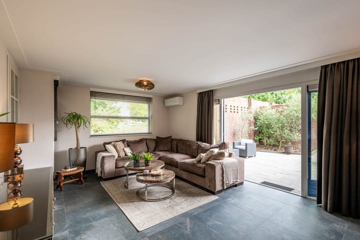 Photo 2 of Hofvijver 54